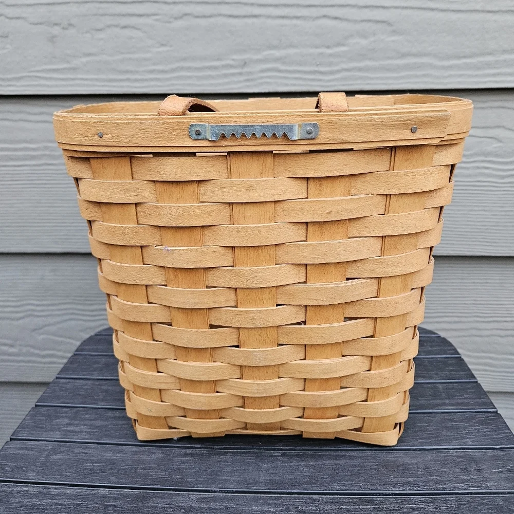1995 Longaberger Handwoven Hanging Tall Key Mail Basket Leather Strap Vintage